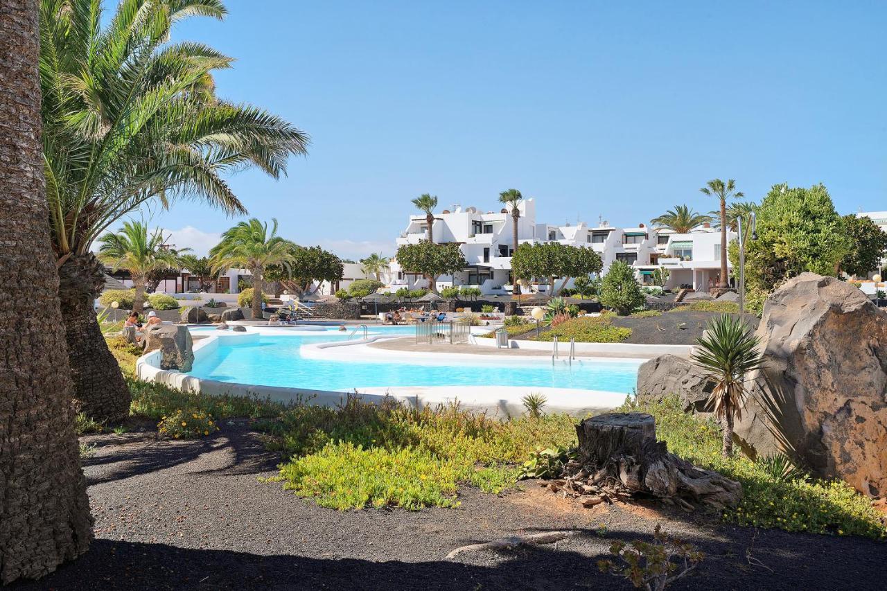 Isla And Ocean With Pool And Wifi Apartamento Costa Teguise Exterior foto